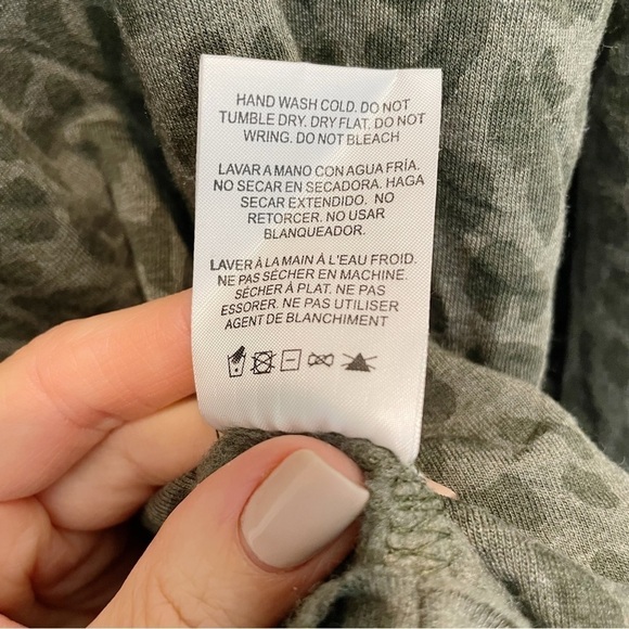 Thread & Supply Aliza Top in Green Leopard NWT - Picture 5 of 8